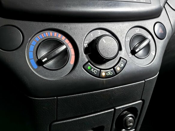 2007 Chevrolet Aveo I Рестайлинг, серый, 309000 рублей - вид 17