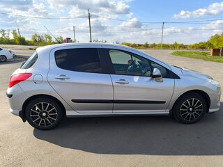 2011 Peugeot 308 I, серебристый, 650000 рублей, вид 2