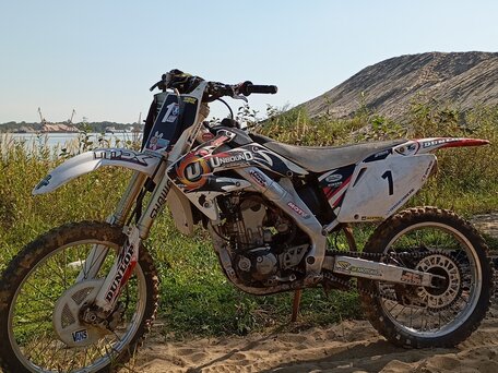 2007 Honda CRF 250R, белый, 230000 рублей, вид 1