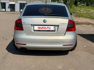 2012 Skoda Octavia II (A5) Рестайлинг, серебристый, 550000 рублей, вид 3
