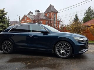 2018 Audi Q8 55 TFSI I (4M), синий, 6500000 рублей, вид 2