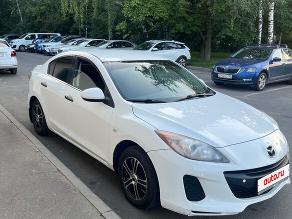 2011 Mazda 3 II (BL) Рестайлинг, белый - вид 2