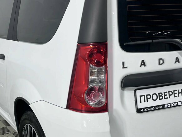 2024 Lada (ВАЗ) Largus I Рестайлинг, белый, 1180000 рублей - вид 9