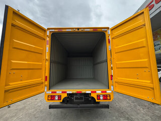 2026 Isuzu Elf (N-series), золотистый, 4650000 рублей, вид 5