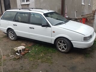 1990 Volkswagen Passat B3, белый, 390000 рублей, вид 3