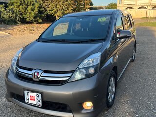 2012 Toyota ISis I Рестайлинг, коричневый, 1300000 рублей, вид 1