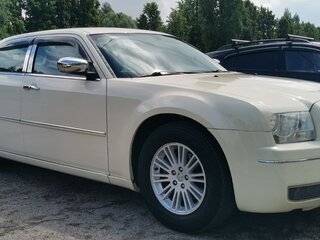 2010 Chrysler 300C I, белый, 1250000 рублей, вид 2