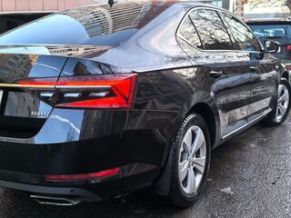 2021 Skoda Superb III Рестайлинг, чёрный, 3730000 рублей, вид 3