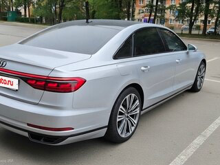 2018 Audi A8 Long 55 TFSI IV (D5), серебристый, 4500000 рублей, вид 5