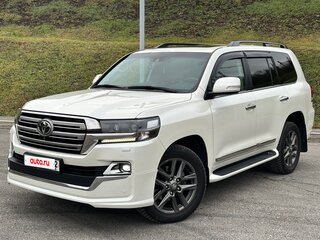 2016 Toyota Land Cruiser 200 Series Рестайлинг 2, белый, 5800000 рублей, вид 1