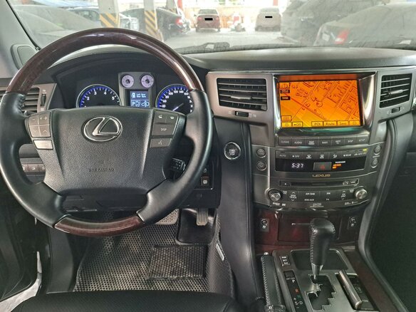 2011 Lexus LX 570 III, чёрный, 2610000 рублей - вид 7