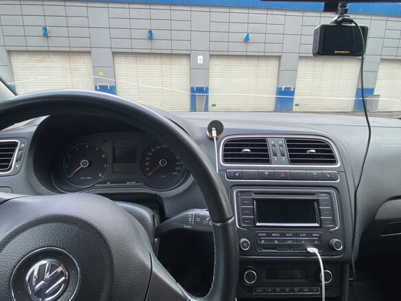 2013 Volkswagen Polo V, красный, 700000 рублей - вид 10