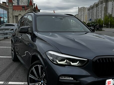 2020 BMW X5 30d IV (G05/G18), серый, 7549601 рублей, вид 3