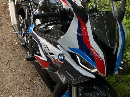 2021 BMW M 1000 RR, белый, 2250000 рублей, вид 4