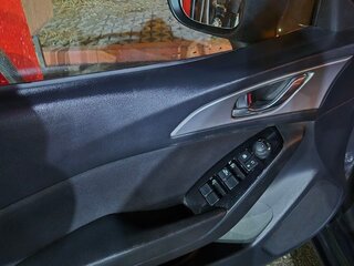 2017 Mazda 3 III (BM) Рестайлинг, серый, 1780000 рублей, вид 5