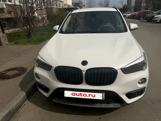 2016 BMW X1 18i sDrive II (F48), белый, 2000000 рублей, вид 2