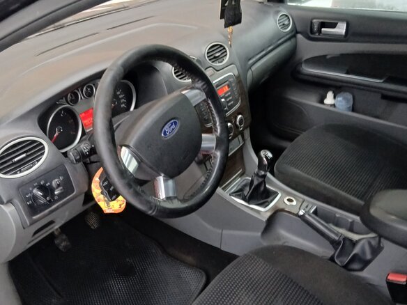 2009 Ford Focus II Рестайлинг, чёрный, 600000 рублей - вид 12