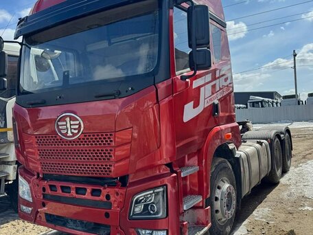2022 FAW J6 CA4251, красный, 5519000 рублей, вид 2