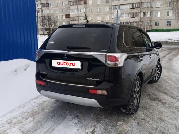 2014 Mitsubishi Outlander III Рестайлинг, чёрный, 1500000 рублей - вид 19
