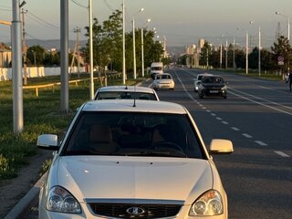 2014 Lada (ВАЗ) Priora I Рестайлинг, белый, 420000 рублей, вид 1