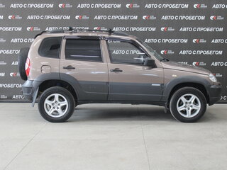 2013 Chevrolet Niva I Рестайлинг, коричневый, 396000 рублей, вид 4
