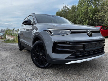 2026 Volkswagen Tharu XR 300 TSI, серый, 2870000 рублей, вид 2