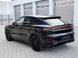 2026 Porsche Cayenne Coupé III Рестайлинг, чёрный, 18990000 рублей, вид 3