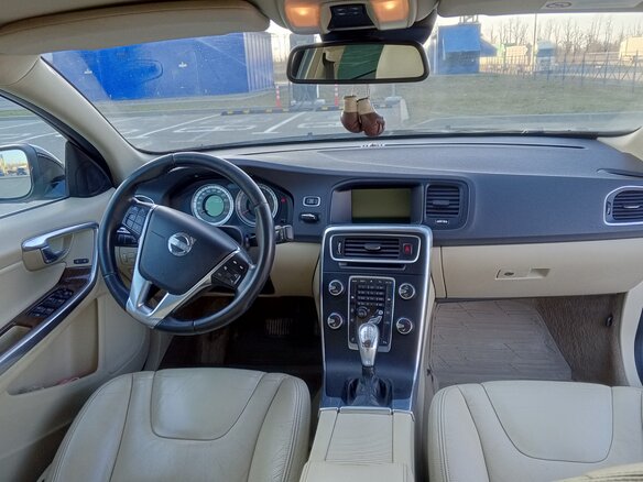 2013 Volvo S60 II, коричневый - вид 26