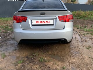 2011 Kia Cerato 6-speed II, серебристый, 620000 рублей, вид 4