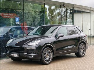 2017 Porsche Cayenne II Рестайлинг (958), чёрный, 4100000 рублей, вид 1