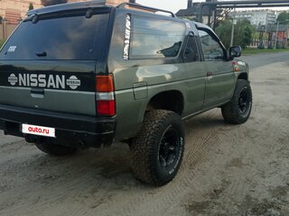1988 Nissan Terrano I, серый, 400000 рублей, вид 3