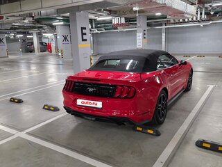 2020 Ford Mustang VI Рестайлинг, красный, 3600000 рублей, вид 5