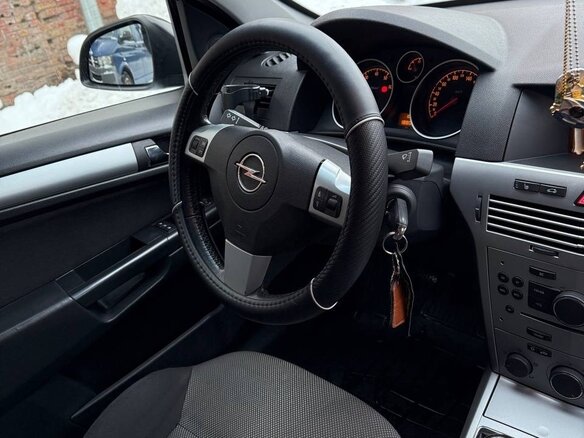 2010 Opel Astra H Рестайлинг, серый, 470000 рублей - вид 11