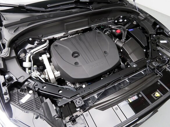 2026 Volvo XC60 II Рестайлинг 2, чёрный - вид 9