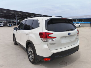 2022 Subaru Forester V Рестайлинг, белый, 2542000 рублей, вид 3
