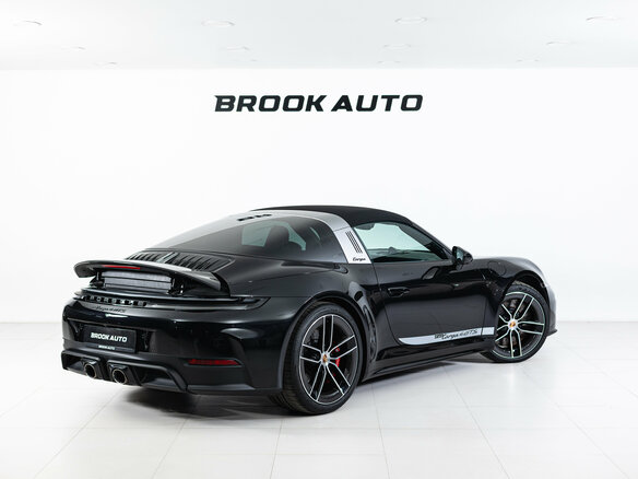 2025 Porsche 911 4 GTS VIII (992) Рестайлинг, чёрный - вид 11