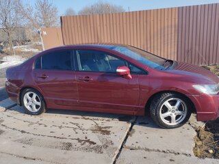 2009 Honda Civic VIII, красный, 550000 рублей, вид 4