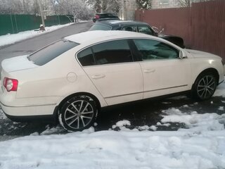 2008 Volkswagen Passat B6, белый, 740000 рублей, вид 2