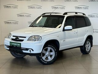 2015 Chevrolet Niva I Рестайлинг, белый, 699000 рублей, вид 1