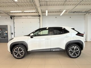 2021 Toyota Yaris Cross I, белый, 2249900 рублей, вид 3