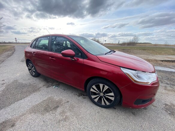 2011 Citroen C4 II, красный, 500000 рублей - вид 5