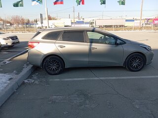 2015 Kia Ceed II, серебристый, 970000 рублей, вид 5