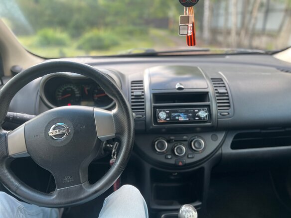 2007 Nissan Note I, чёрный, 420000 рублей - вид 4