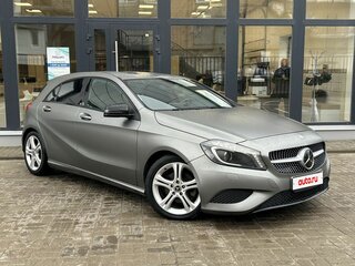 2013 Mercedes-Benz A-Класс 180 III (W176), серый, 1120000 рублей, вид 3
