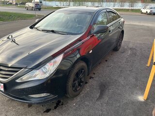 2010 Hyundai Sonata VI (YF), чёрный, 950000 рублей, вид 1