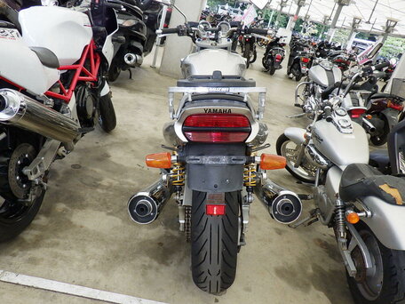 2003 Yamaha XJR1300, серый, 369000 рублей, вид 4