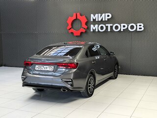 2020 Kia Cerato IV, серый, 1920000 рублей, вид 4