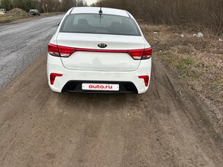 2017 Kia Rio IV, белый, 680000 рублей, вид 5