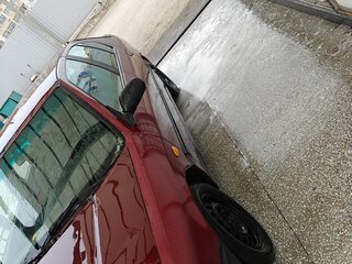 1992 Nissan Primera I (P10), красный, 100000 рублей, вид 3