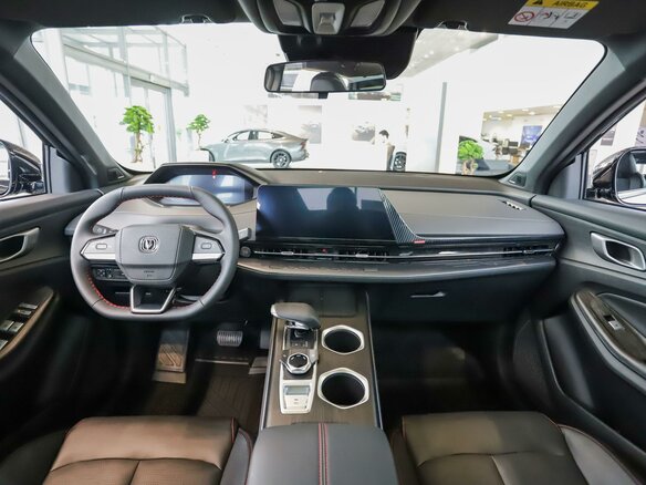 2026 Changan UNI-S I Рестайлинг, чёрный, 3079900 рублей - вид 16